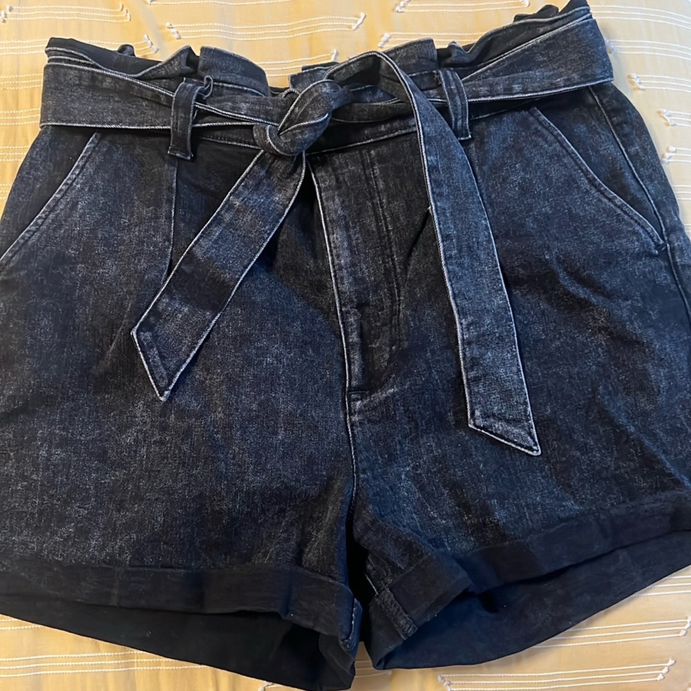 High Rise, tie waist, cuffed shorts